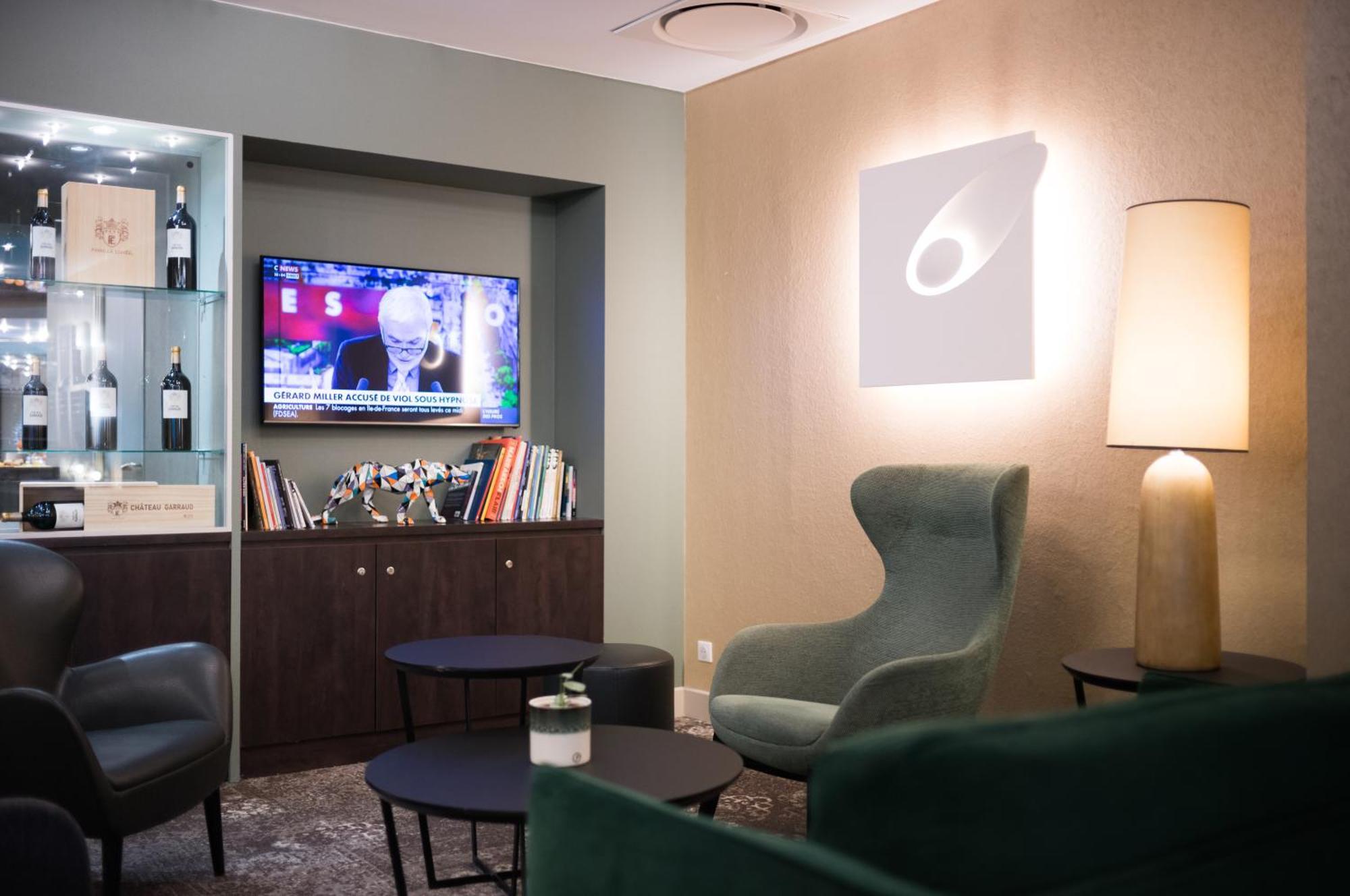 Novotel Hotel 4*